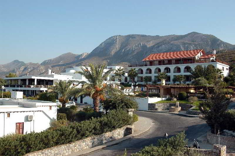 Onar Village Kyrenia  Exteriör bild